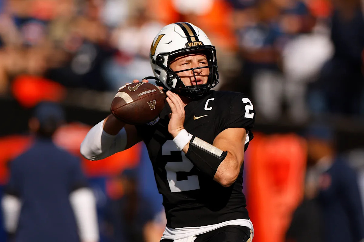 Report  Diego Pavia -- 1st Heisman finalist to Advance undrafted since 2014 -- to join Ravens' camp takes center stage