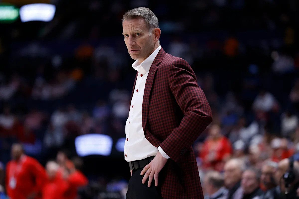 Nate Oats addresses UNC job after dismissal of Hubert Davis  'No reason to Depart here' observed today